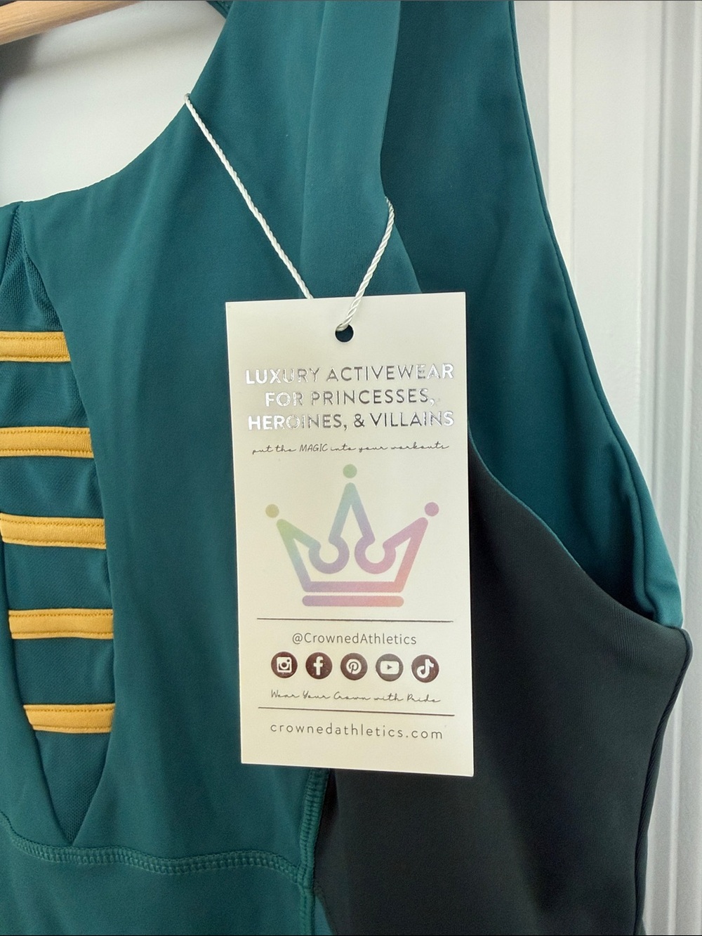 Crowned Athletics CELTIC KNOT ATHLETIC TANK - Picture 5 of 5